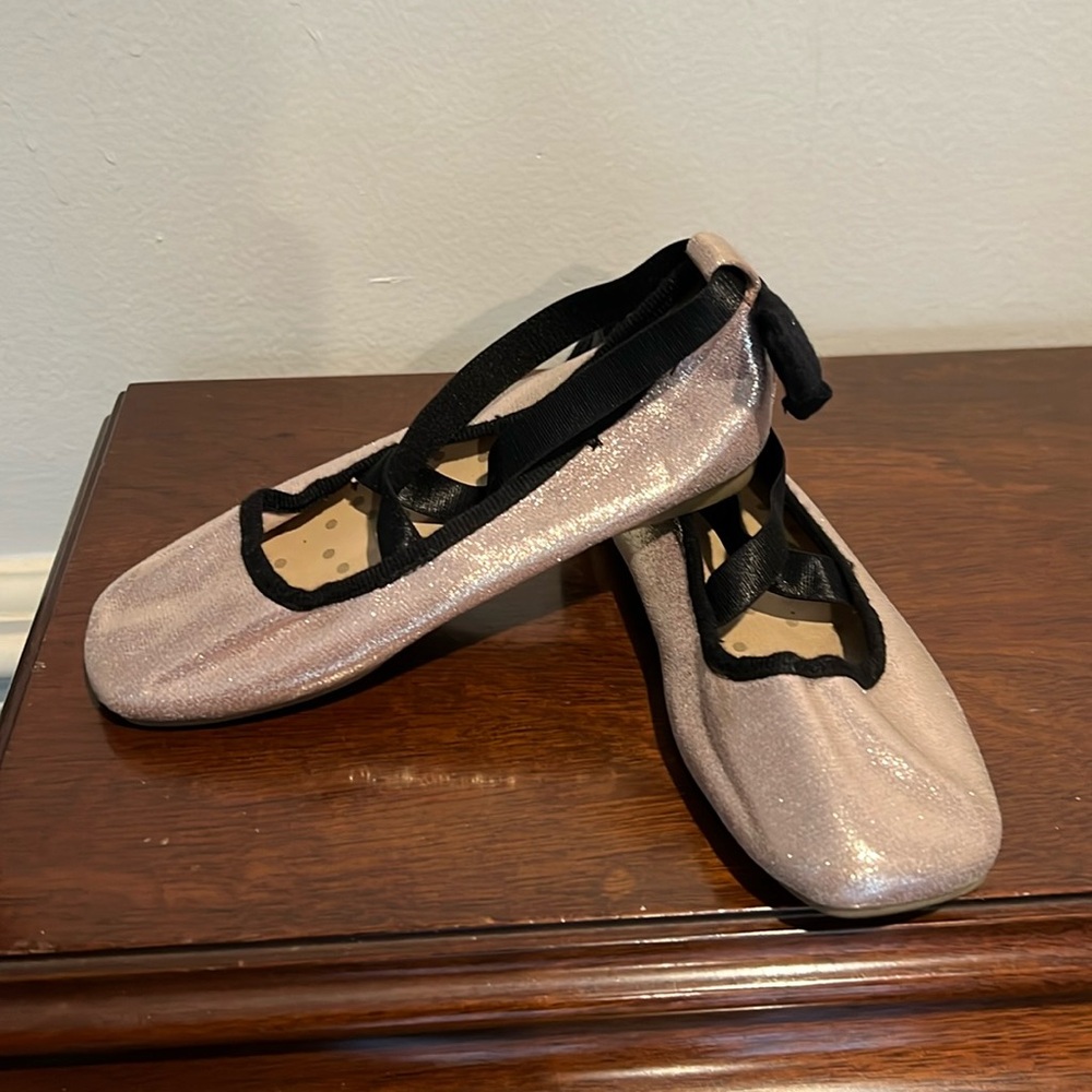 Ballet flats